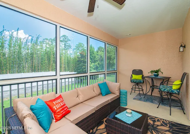 Homes for sale in Jacksonville, FL | 11890 Surfbird Cir #42E, Jacksonville, FL 32256 | MLS# 2093457