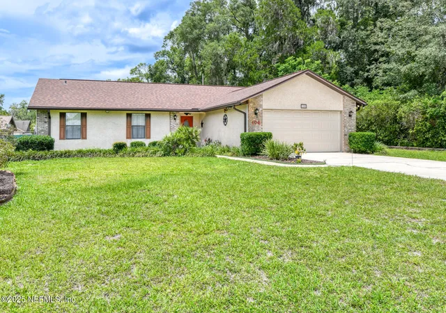 Photo 1 of Single family home for sale at 104 W Flamingo Dr, Palatka, FL 32177 | MLS# 2094250 | Listing updated on 2026-01-26