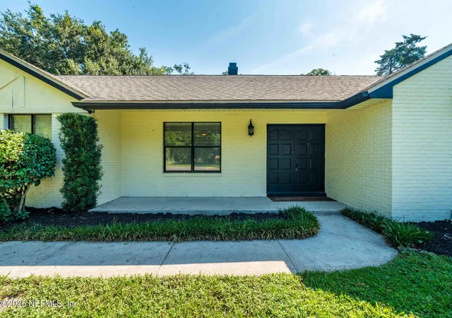 Photo 2 of Single family home for sale at 2822 Circle Ridge Dr, Orange Park, FL 32065 | MLS# 2094615 | Listing updated on 2026-07-27