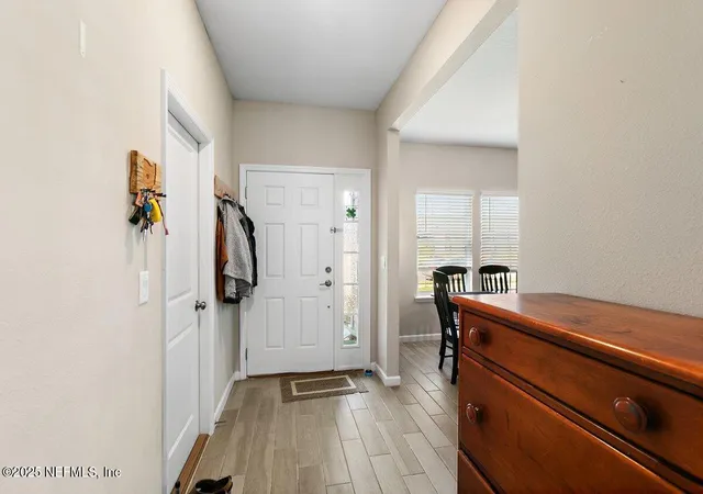 2nd image of 6761 Evening Dusk Dr, Jacksonville, FL 32244 | MLS# 2095231