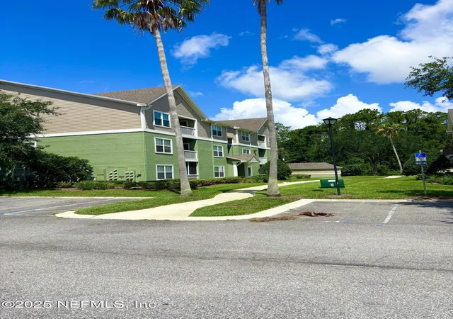 Photo 4 of Condo for sale at 7701 Timberlin Park Blvd #322, Jacksonville, FL 32256 | MLS# 2096136 | Listing updated on 2026-03-10