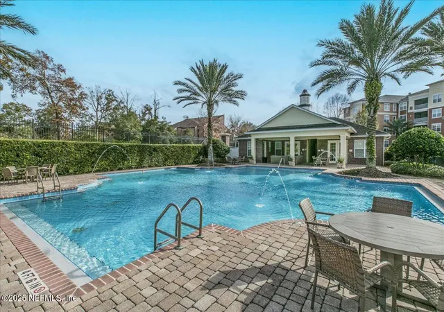 2nd image of Deerwood Place Condo, Jacksonville, FL 32216