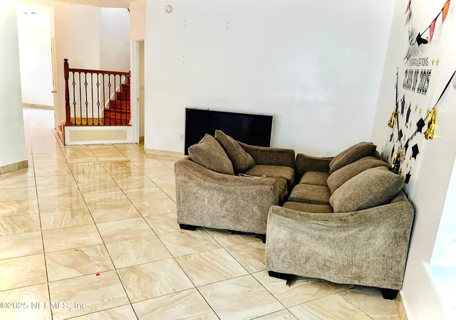 5th image of 351 Summit Dr, Orange Park, FL 32073 | MLS# 2103143