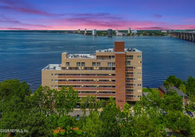 Photo 1 of Condo for sale at 1592 Le Baron Ave, Jacksonville, FL 32207 | MLS# 2103696 | Listing updated on 2026-07-10