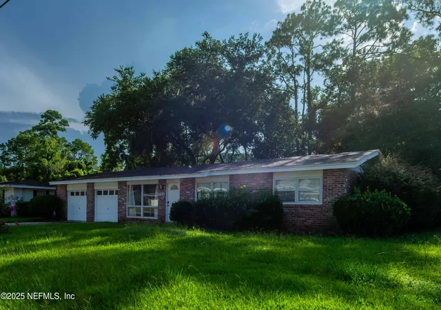 Photo 3 of Single family home for sale at 723 Montego Rd W, Jacksonville, FL 32216 | MLS# 2104731 | Listing updated on 2026-07-21
