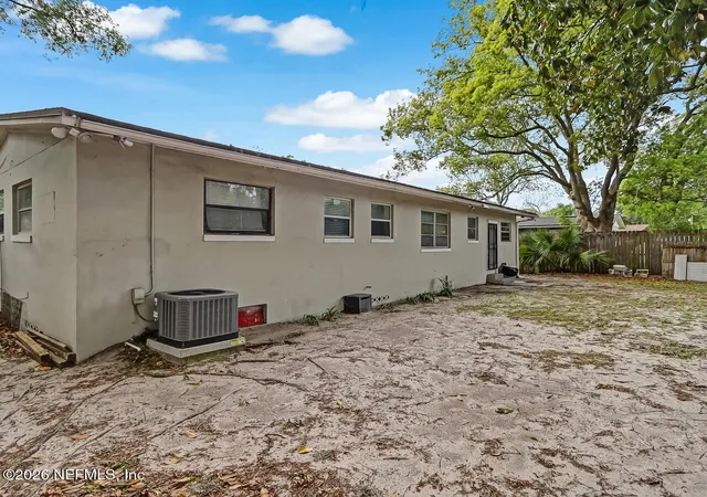 24th image of 3241 Caribbean Dr, Jacksonville, FL 32277 | MLS# 2139927