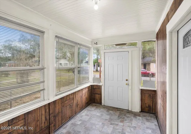 Photo 2 of Single Family Residence at 8126 Paul Jones Dr, Jacksonville, FL 32208 | MLS# 2106293 |  | Sold on 2026-10-21