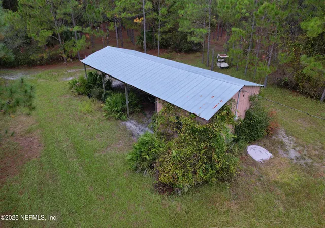 Homes for sale in Georgetown, FL | 139 Lakeway Dr, Georgetown, FL 32139 | MLS# 2107711