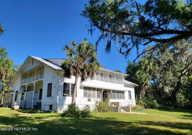 1st image of 103 Beacon St, Interlachen, FL 32148 | MLS# 2108231