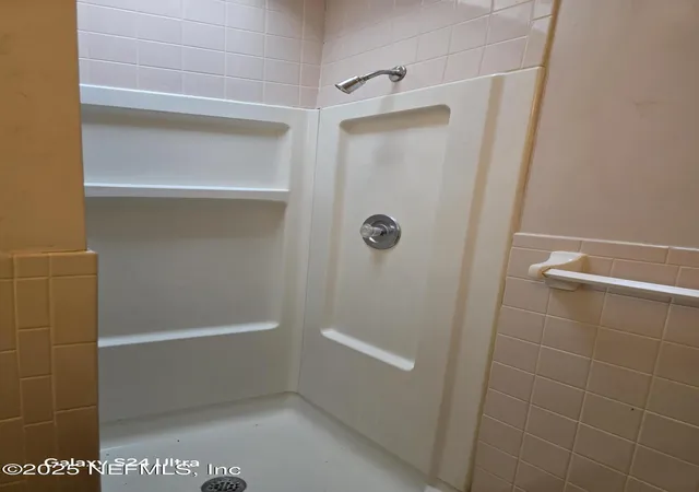 14th image of 7772 Lake Park Dr, Jacksonville, FL 32208 | MLS# 2108753