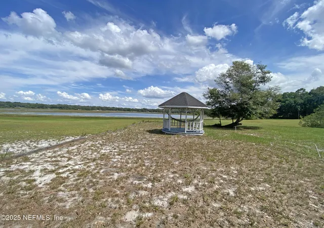 Photo 1 of Manufactured home for sale at 148 Swan Lake Dr, Melrose, FL 32666 | MLS# 2108832 | Listing updated on 2026-03-24