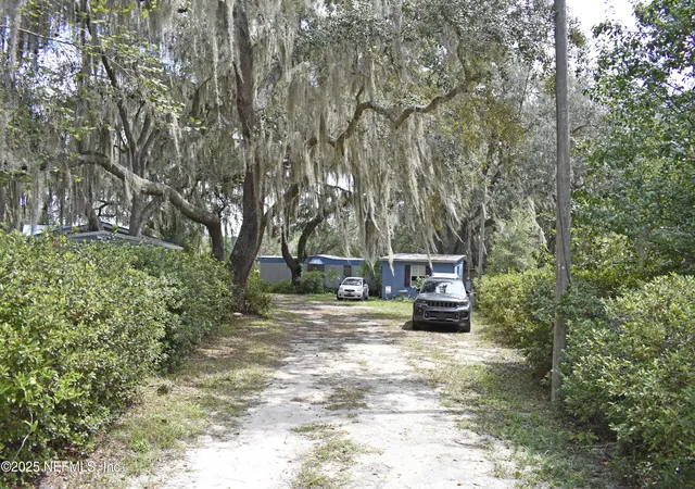 Photo 2 of Manufactured home for sale at 148 Swan Lake Dr, Melrose, FL 32666 | MLS# 2108832 | Listing updated on 2026-03-24