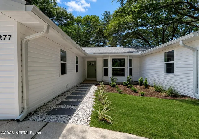 5th image of 1277 Lake Asbury Dr, Green Cove Springs, FL 32043 | MLS# 2151950