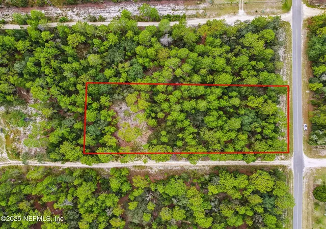 Photo 4 of Land for sale at 401 Edgehill Rd, Satsuma, FL 32189 | MLS# 2110857 | Listing updated on 2026-03-30