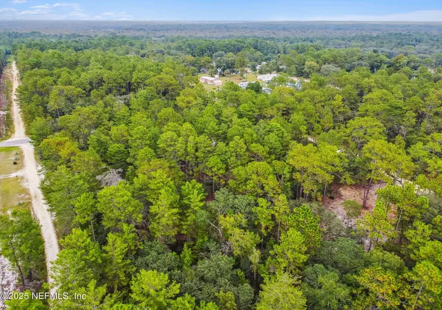 Photo 5 of Land for sale at 401 Edgehill Rd, Satsuma, FL 32189 | MLS# 2110857 | Listing updated on 2026-03-30