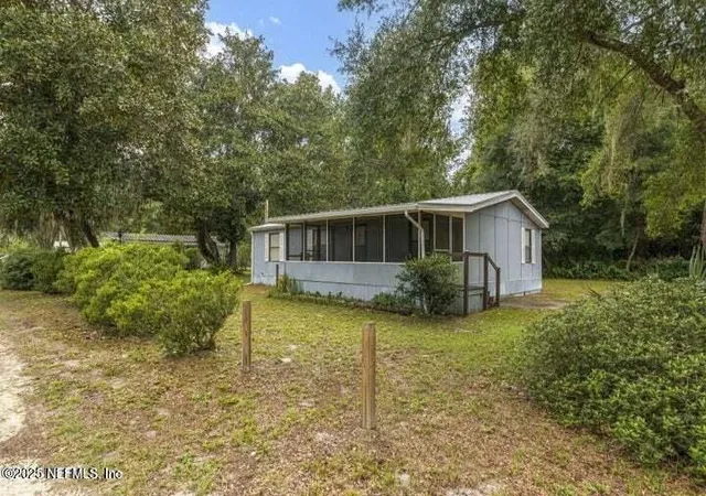 Photo 1 of Sale Pending at 104 Cody Dr, Satsuma, FL 32189 | MLS# 2149716 | Listing updated on 2026-07-21