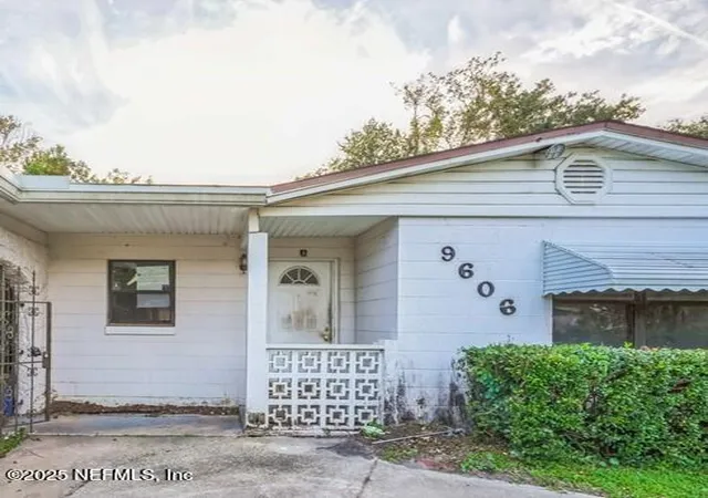 3rd image of 9606 Devonshire Blvd, Jacksonville, FL 32208 | MLS# 2111145