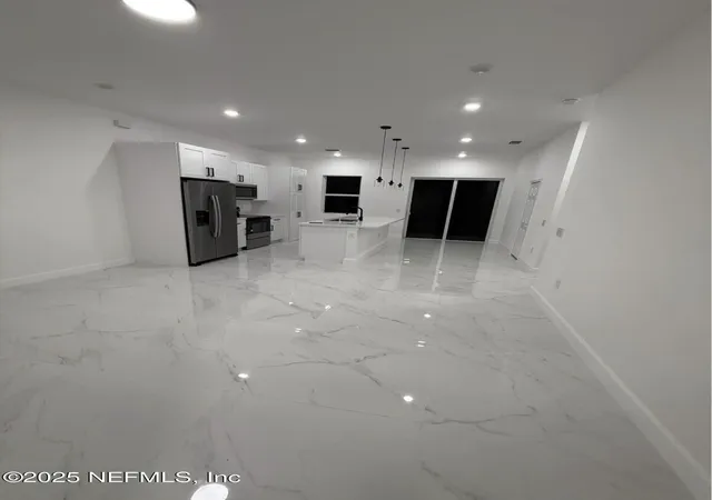 5th image of 1832 Lindsay St #0, Lehigh Acres, FL 33972 | MLS# 2112400