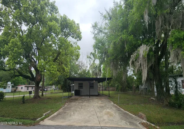 Photo 3 of Single family home for sale at 8223 Brackridge Blvd S, Jacksonville, FL 32216 | MLS# 2112252 | Listing updated on 2026-07-28