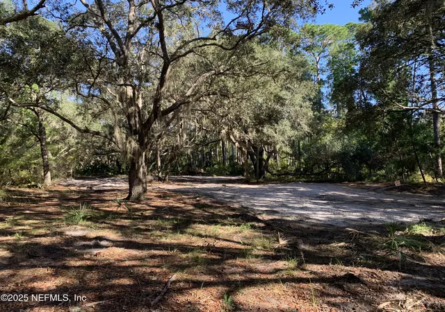 1st image of 102 Eden Ave, Interlachen, FL 32148 | MLS# 2113104