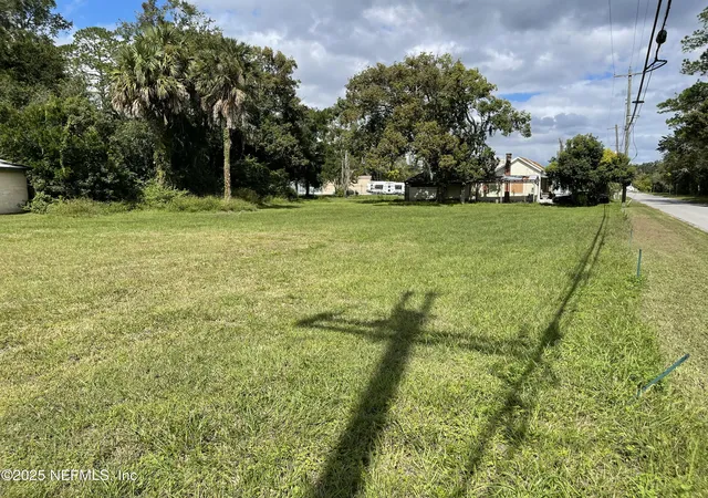 Photo 1 of Single family home for sale at 101 Esplanade Ave, Green Cove Springs, FL 32043 | MLS# 2121772 | Listing updated on 2026-09-01
