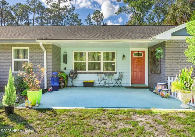 Photo 3 of Single family home for sale at 121 Herja Acre Ln, Palatka, FL 32177 | MLS# 2121283 | Listing updated on 2026-04-30