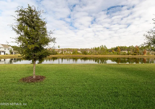 4th image of 10307 Benson Lake Dr, Jacksonville, FL 32222 | MLS# 2120763