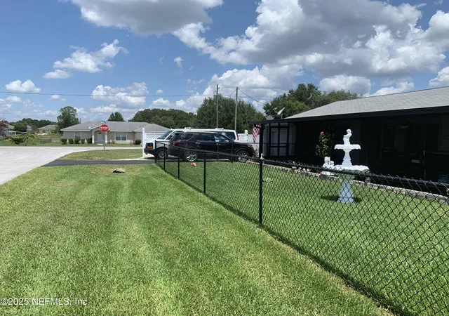 Photo 2 of Single family home for sale at 1 Willow Ct, Ocala, FL 34472 | MLS# 2114383 | Listing updated on 2026-08-31