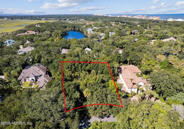 Photo 1 of Sale Pending at 3 Juniper Ct, Fernandina Beach, FL 32034 | MLS# 2114634 | Listing updated on 2026-01-06