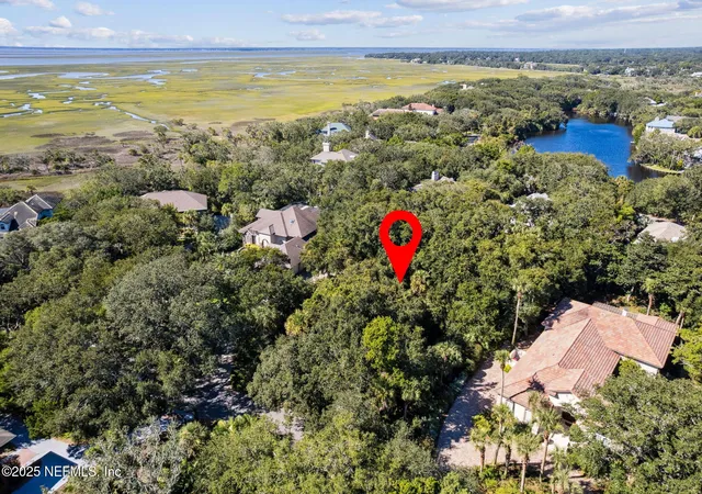 Photo 3 of Sale Pending at 3 Juniper Ct, Fernandina Beach, FL 32034 | MLS# 2114634 | Listing updated on 2026-01-06