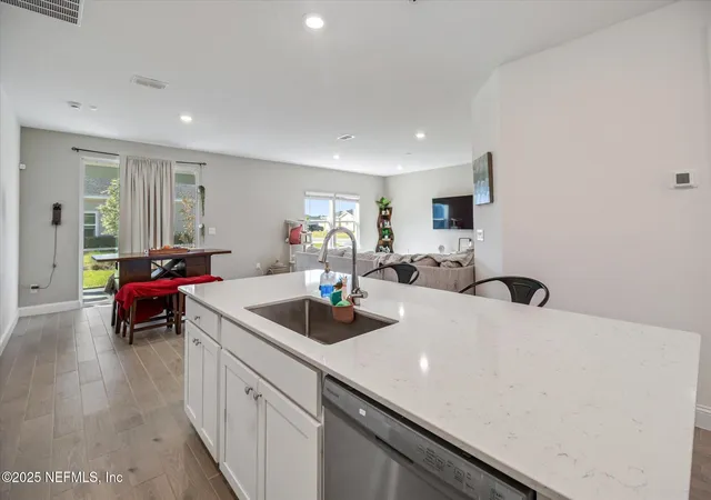 Photo 3 of Single family home for sale at 2170 Raglan Cir, Ormond Beach, FL 32174 | MLS# 2125175 | Listing updated on 2026-06-19