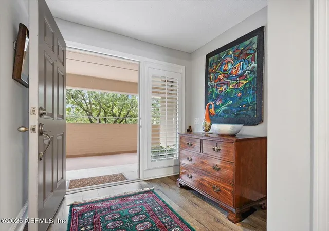 Photo 3 of Condo for sale at 1524 Le Baron Ave #1524, Jacksonville, FL 32207 | MLS# 2115742 | Listing updated on 2026-08-31