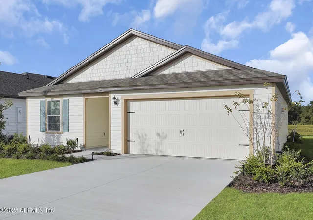 Photo 2 of Single family home for sale at 3290 Mission Oak Pl, Green Cove Springs, FL 32043 | MLS# 2115849 | Listing updated on 2026-10-02