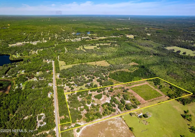 3rd image of 96 Bridle Dr, Interlachen, FL 32148 | MLS# 2116554