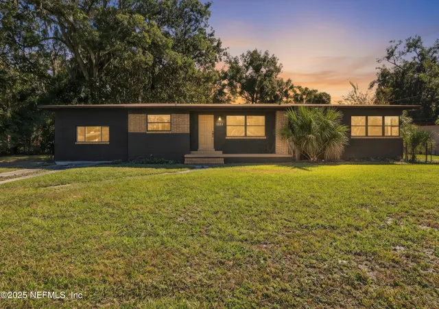 2nd image of 1824 Rugby Rd, Jacksonville, FL 32208 | MLS# 2116643