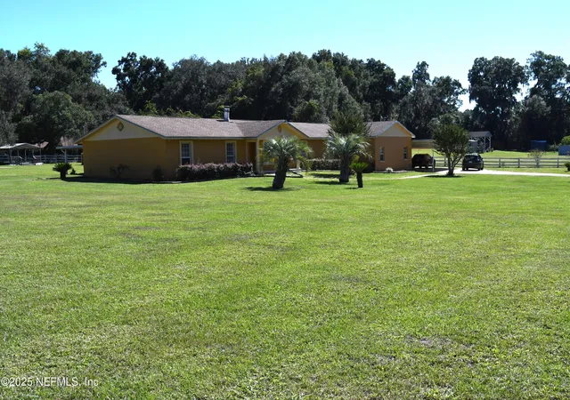 Photo 3 of Single family home for sale at 3105 Se 29th Boulevard, Gainesville, FL 32641 | MLS# 2120012 | Listing updated on 2026-09-03