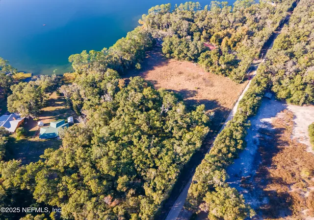 1st image of 305 N West St, Interlachen, FL 32148 | MLS# 2117936