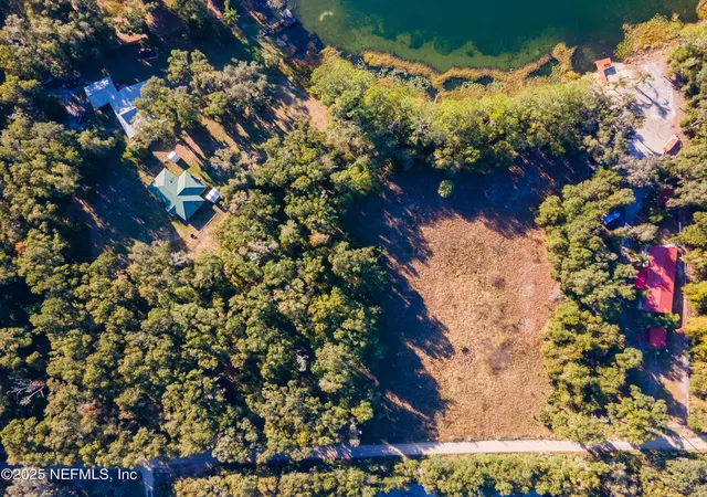 4th image of 305 N West St, Interlachen, FL 32148 | MLS# 2117936