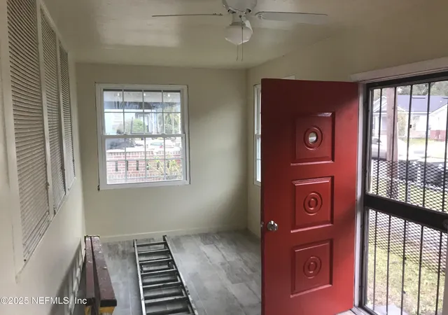 3rd image of 1322 Steele St, Jacksonville, FL 32209 | MLS# 2117627