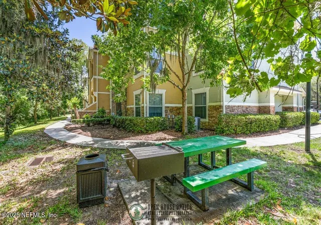 Homes for sale in Jacksonville, FL | 8539 W Gate Pkwy W #9325, Jacksonville, FL 32216 | MLS# 2117850