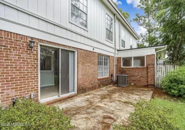 Homes for sale in Jacksonville, FL | 9252 San Jose Boulevard, Jacksonville, FL 32257 | Houzeo