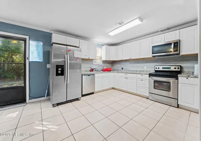 5th image of 7988 Waxwing Ave, Jacksonville, FL 32219 | MLS# 2118138
