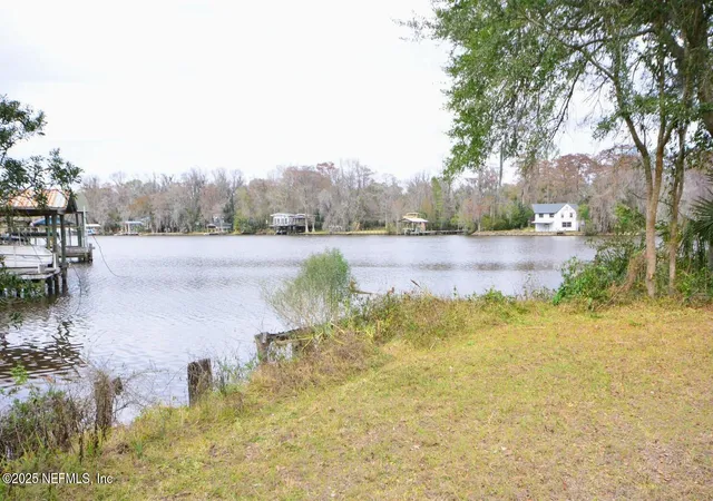 5th image of 2467 Ormsby Cir E, Jacksonville, FL 32210 | MLS# 2118530