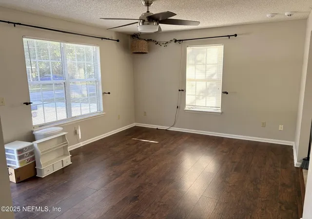 Photo 4 of Single family home for sale at 1180 Wycoff Ave, Jacksonville, FL 32205 | MLS# 2121434 | Listing updated on 2026-09-02