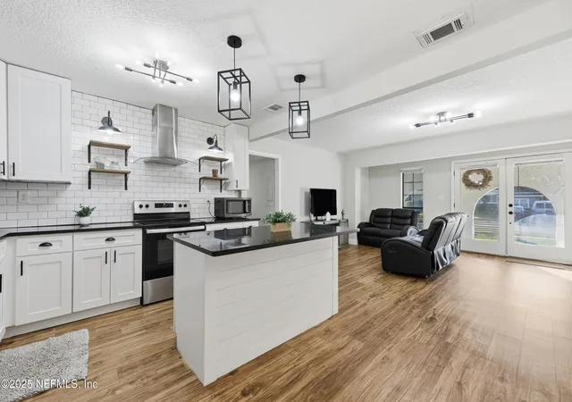 5th image of 3517 Cesery Blvd, Jacksonville, FL 32277 | MLS# 2120022