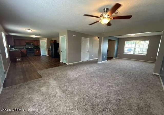Photo 2 of Sale Pending at 10 Pickcane Ln, Palm Coast, FL 32164 | MLS# 2119913 | Listing updated on 2026-02-20