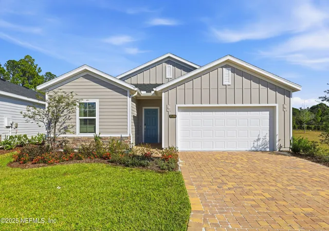 Homes for sale in Green Cove Springs, FL | 3108 Tupelo Loop, Green Cove Springs, FL 32043 | MLS# 2121349