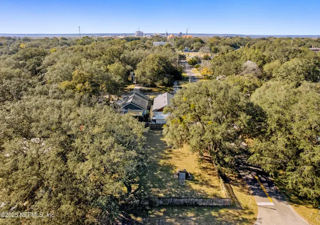 Photo 1 of Land for sale at 701 & 707 Vernon St, Fernandina Beach, FL 32034 | MLS# 2121205 | Listing updated on 2025-12-12