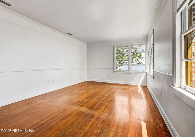 Listing Photo 5 - Condo for sale in building located at 2746 Vernon Ter, Jacksonville, FL 32205