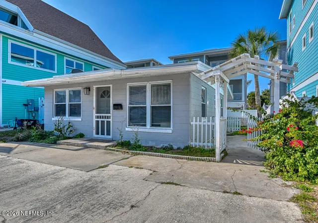 Homes for sale in Jacksonville Beach, FL | 1812 Ocean Dr S, Jacksonville Beach, FL 32250 | MLS# 2122985